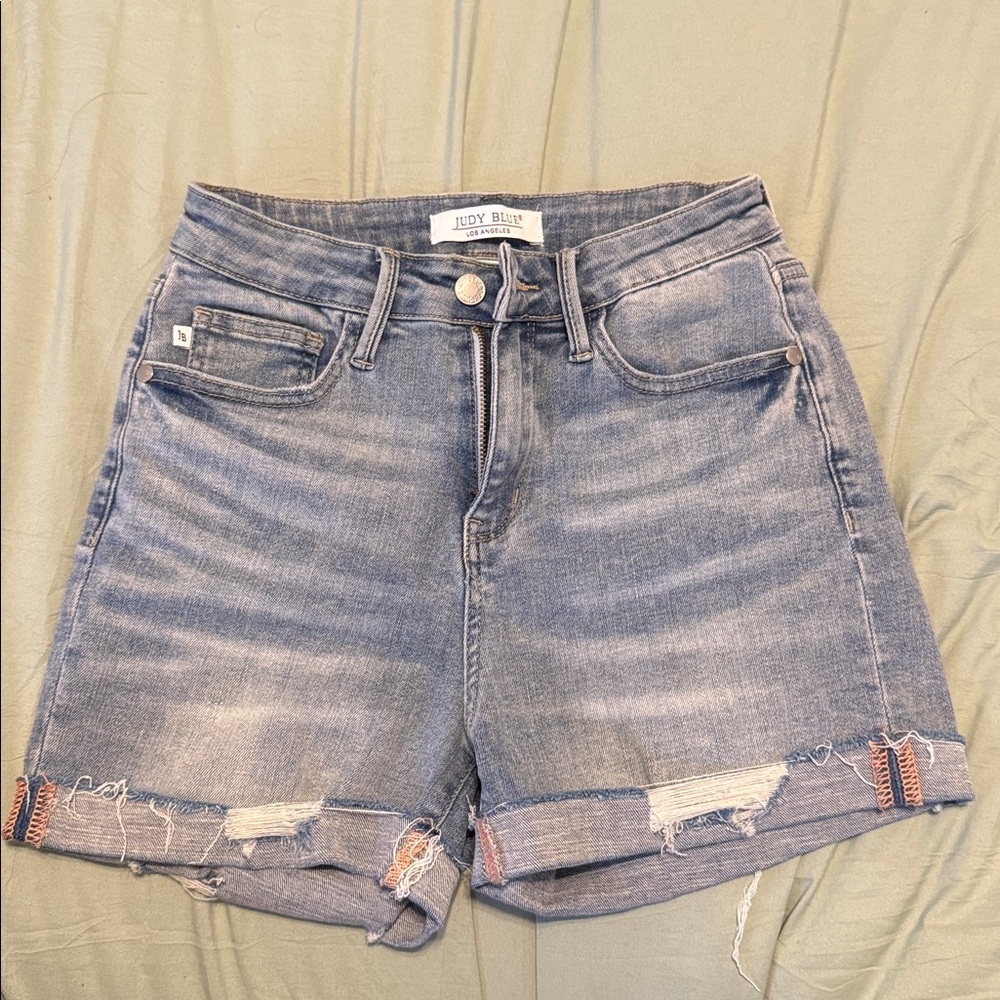Judy Blue Light Wash Frayed Hem Shorts
